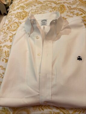 Brooks Brothers White Button-Down Oxford with Navy I Embroidered Logo